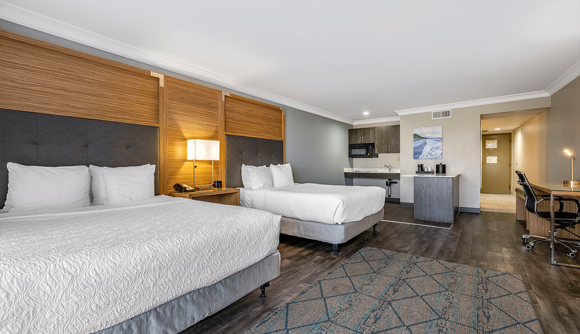 The Handi Enci Double Queen Suite with Kitchenette